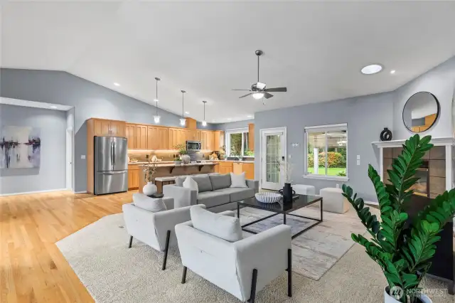 Let's head out to the back yard, but first, floorplans!