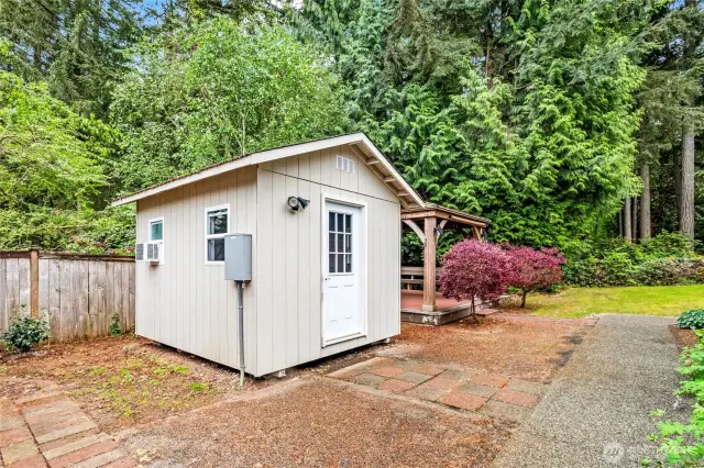 Are you seeking a work-from-home setup, an art studio, or a gaming space? This additional shed is equipped with electricity, insulation, and numerous outlets to accommodate all your needs.
