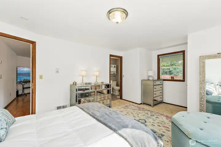 Main Bedroom
