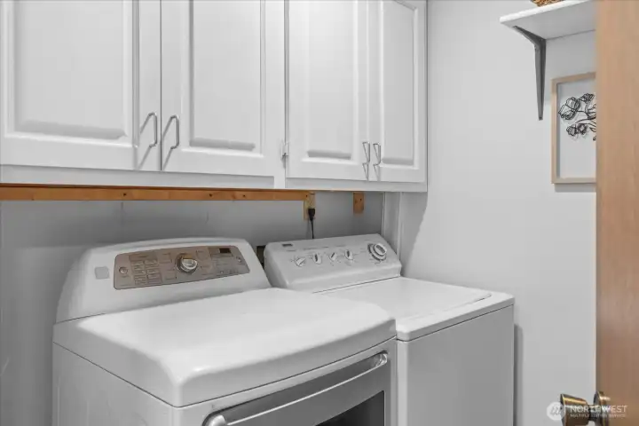 Full sized laundry room