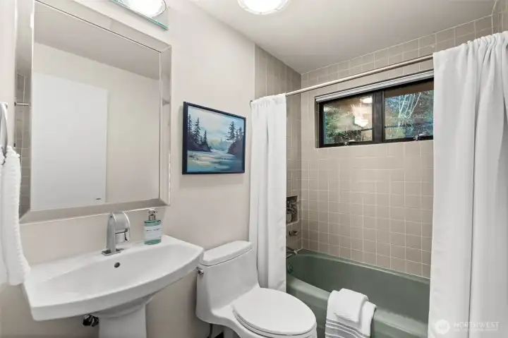 Main bathroom