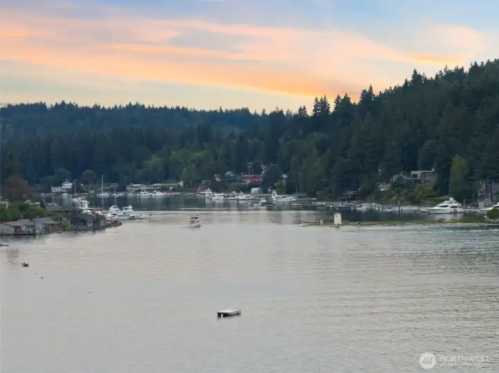 Just minutes to downtown Gig Harbor