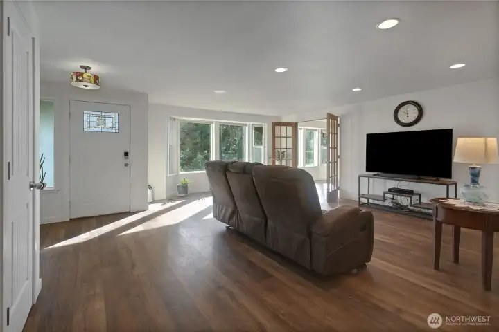 Living Room w/New Flooring
