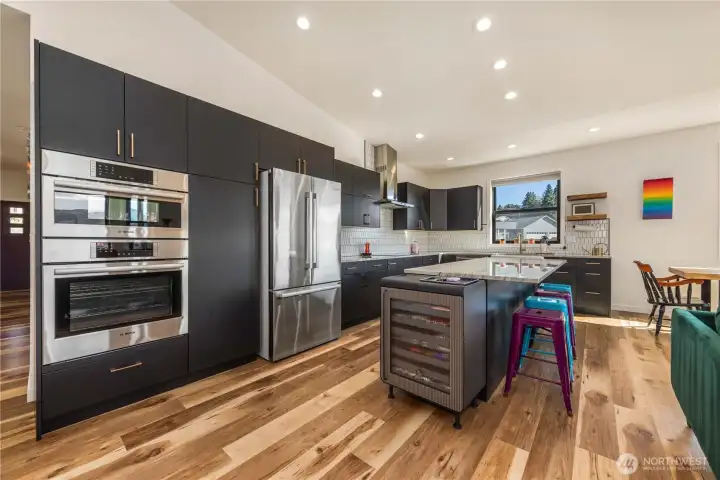 THIS is the kitchen to hang out in