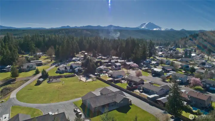 Desirable Carbonado community with award-winning Carbonado School District, recognized among the top performing districts in Washington.