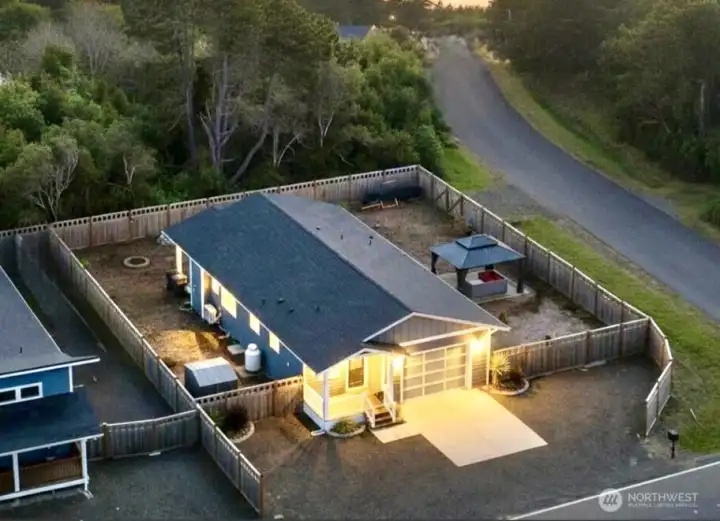 Welcome to your like-new beach bungalow!     Photo enhanced.