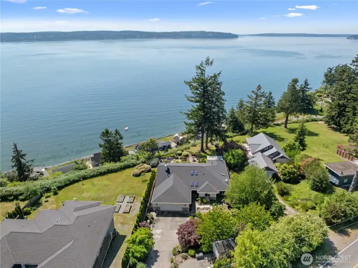 High bank view with beach rights