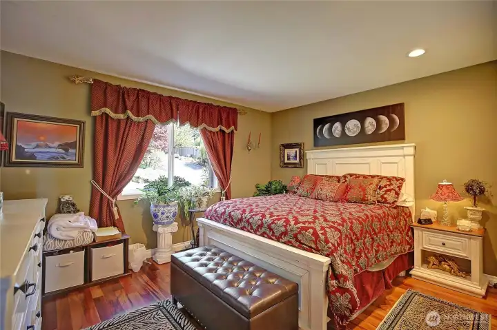 Second bedroom