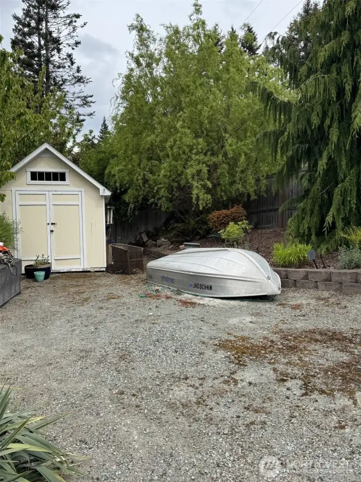 Shed at top of driveway