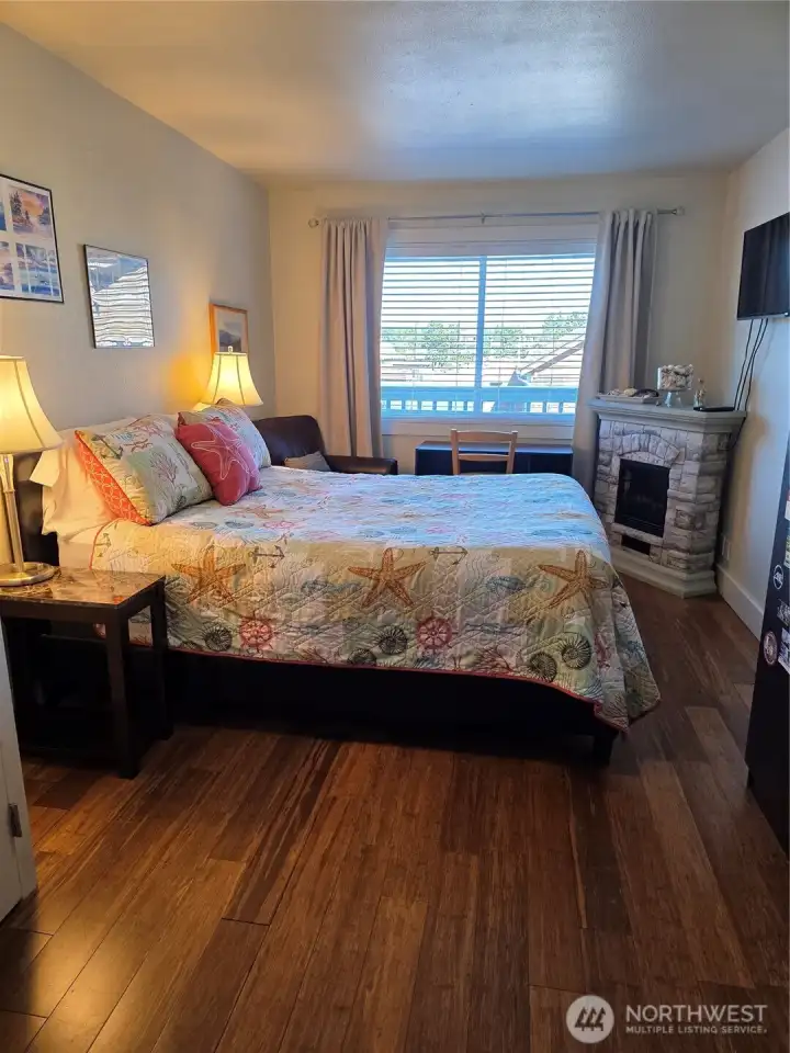 Private primary suite.