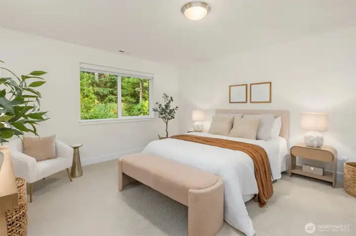 Bedroom 3 overlooks the front yard. Bedroom 3 overlooks the front yard.
