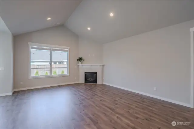 Great Room w/Fireplace