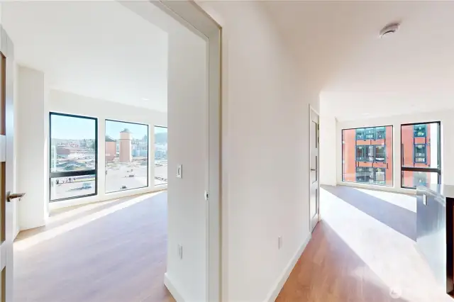 Entry to 2nd bedroom