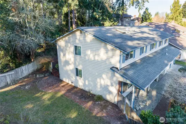 Full southern view of home and yard.