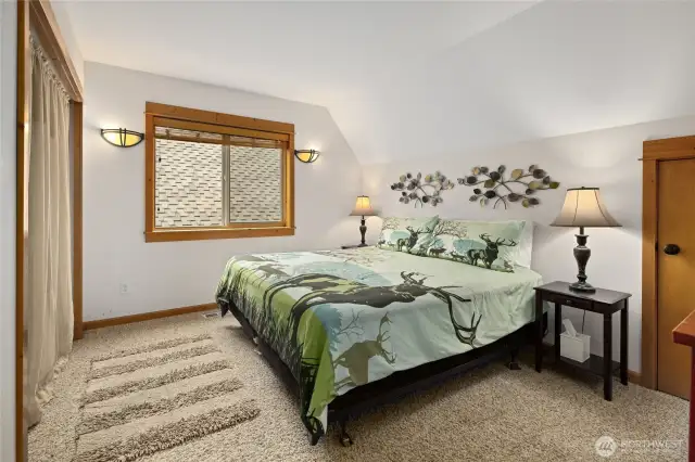 Upper level guest bedroom