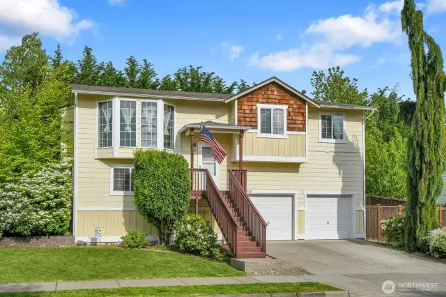 Nested on a large lot in the Crossings at Edgecomb!