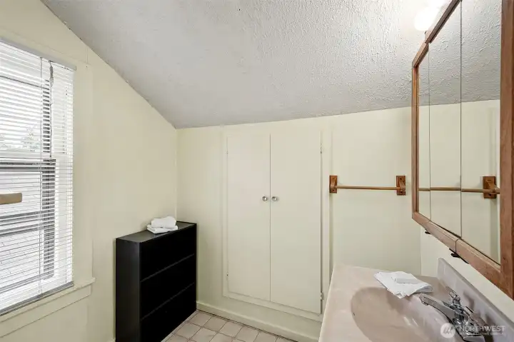 upstairs bathroom