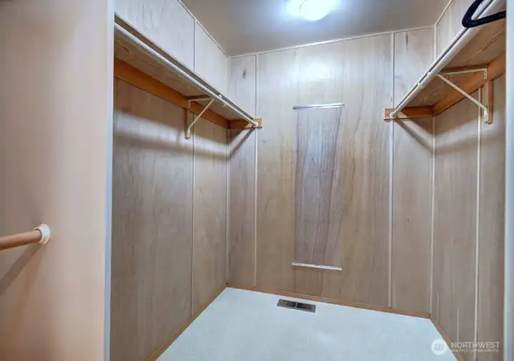 Primary main level walk in