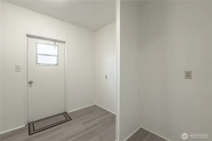 Laundry/Mud Room