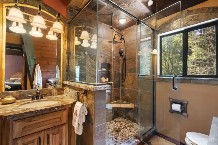 Primary Bathroom/Walk In Shower