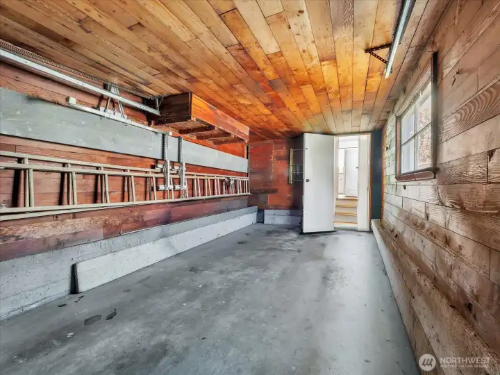 1 car attached garage.