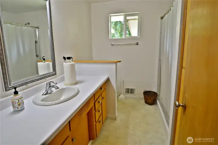 Main Bathroom