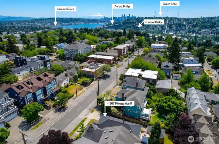 Easy access to Queen Anne, Downtown, SLU & more!
