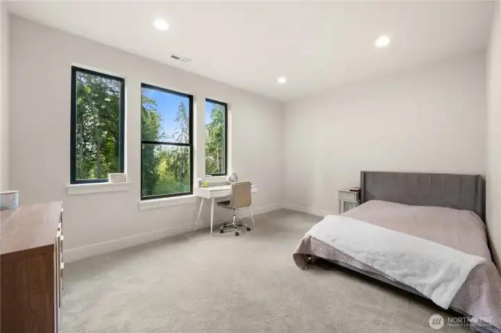 4th bedroom