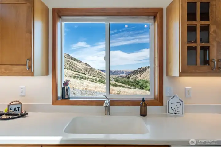 now that's a view from the kitchen sink! now that's a view from the kitchen sink!