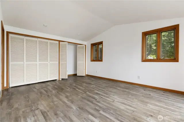 Primary bedroom offers the possibility of a 105' en-suite.