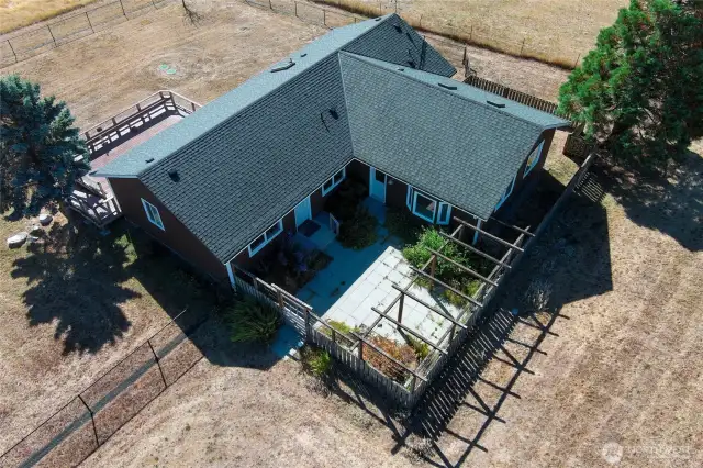 Squeaky clean, well maintained property.