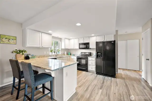 Kitchen bar, breakfast bar.