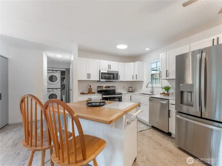 New appliances & cabinetry