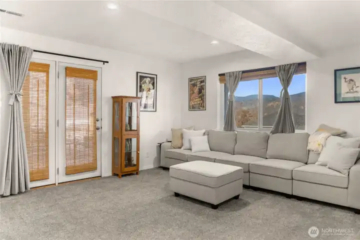 Doors to patio area/walkout basement