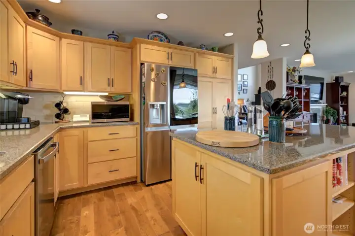 Newer stainless steel appliances have been installed a couple of years ago.