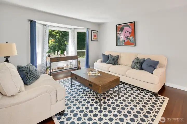 Open concept formal living/dining & kitchen