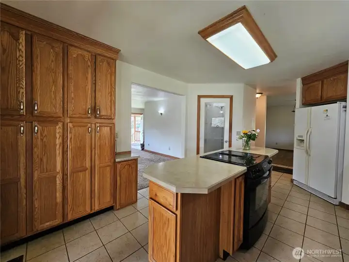 So much storage with the tall banks of cabinets!