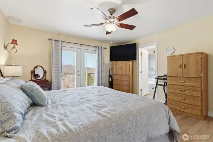 Primary bedroom with a private en-suite—perfect for getting ready with ease