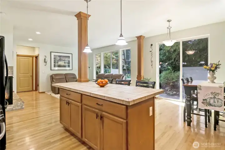 Open flow keeps everyone connected & makes this a natural gathering hub.