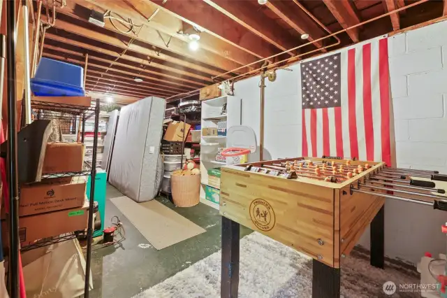 Deep storage room