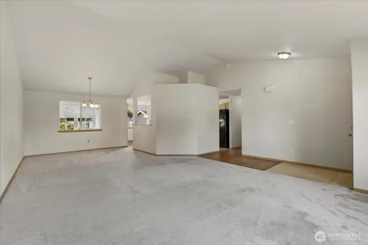 largr open Living room dining room