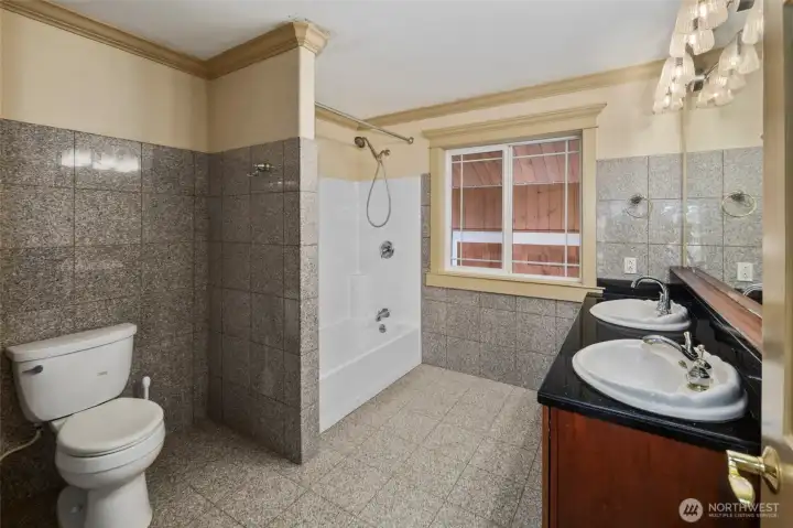 Hallway full bathroom upstairs