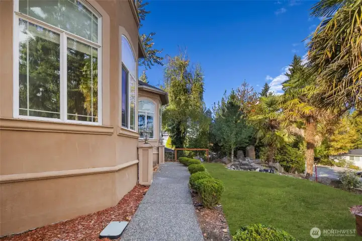 Walkway to Basement 5 rental bedrooms