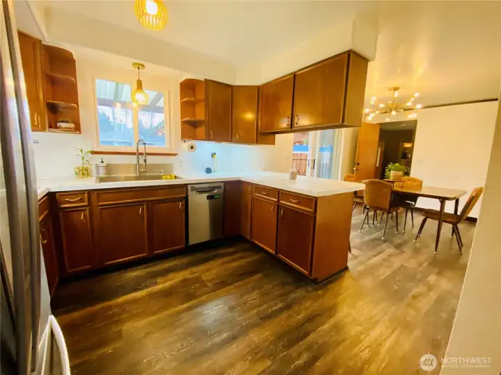 Nice open kitchen with tons of possibilities!