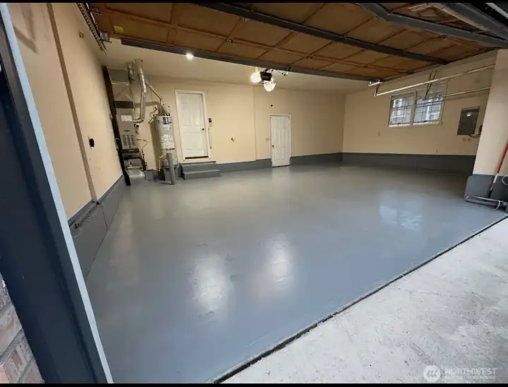 3-car garage