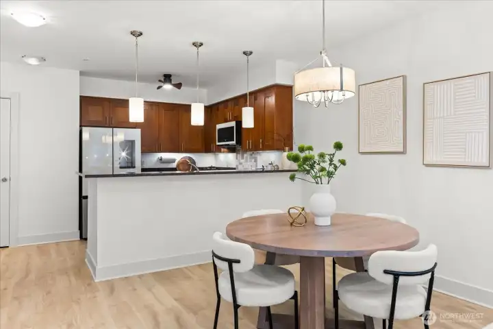 . . . but generous dining area too . . .