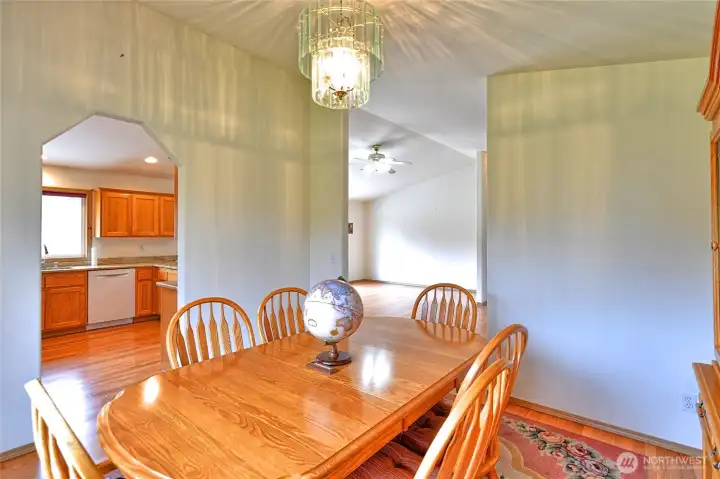 Dining room looking into kitchen