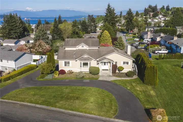 Circular Drive in Front & Garage with Ample Parking In Rear Circular Drive in Front & Garage with Ample Parking In Rear