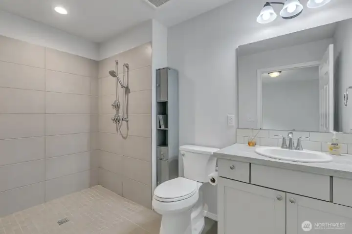 Primary bath