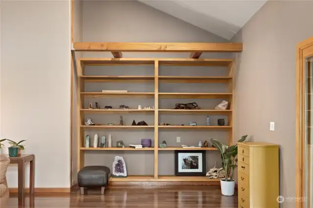 Built in bookshelves